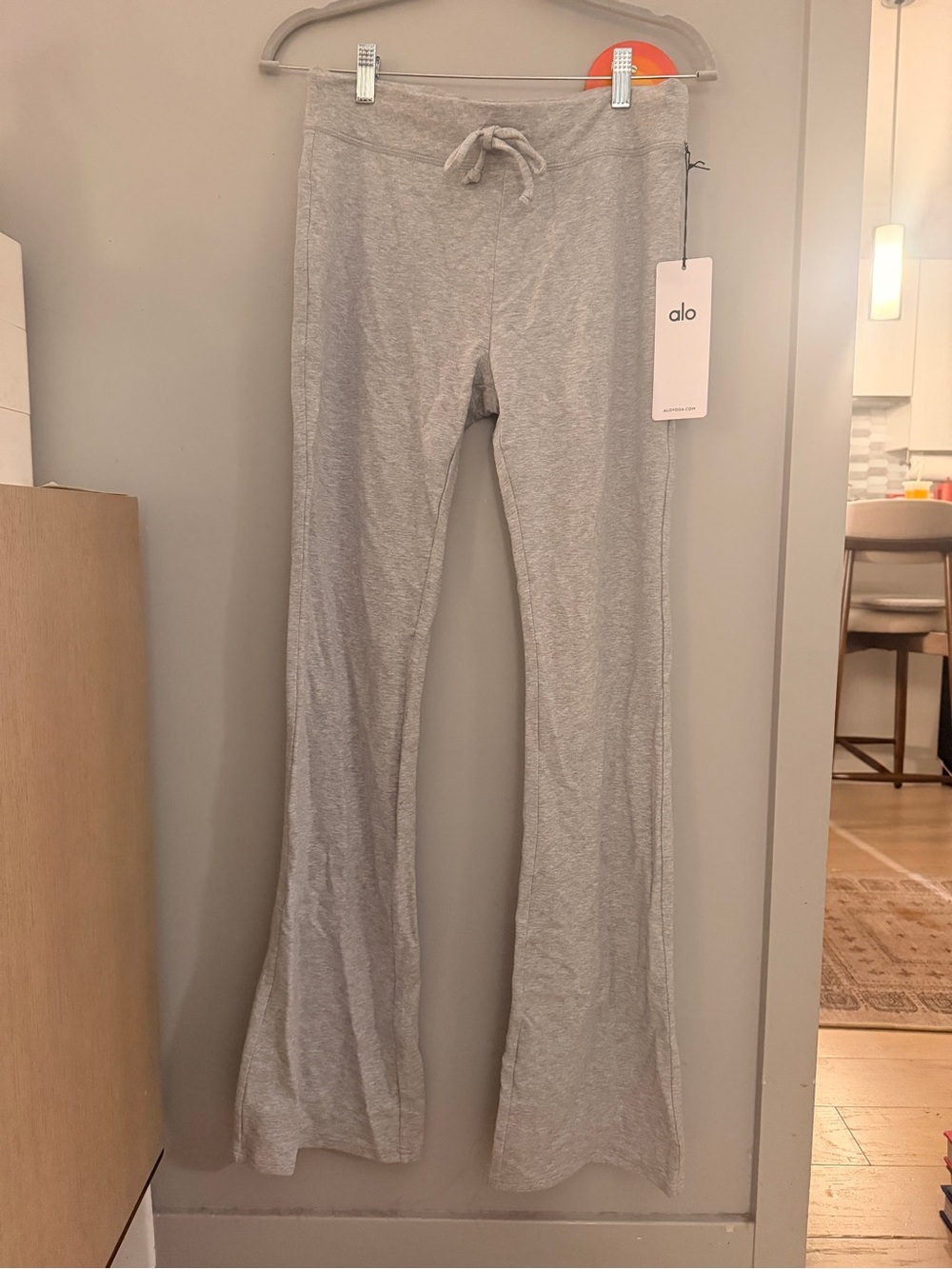 Alo Sway Bootcut Sweatpants (Size M) brand new